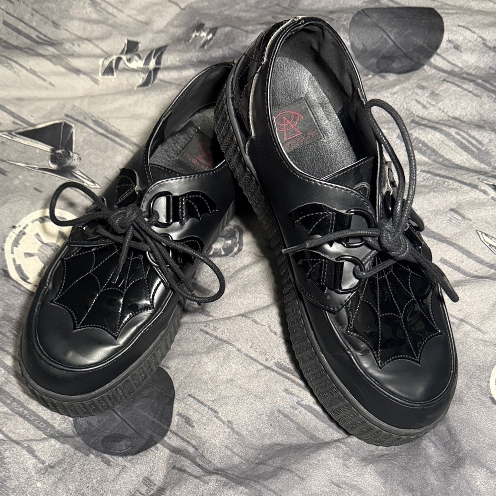 STRANGECVLT KRYPT BLACKOUT SPIDERWEB VEGAN CREEPERS SZ 9 EUC
